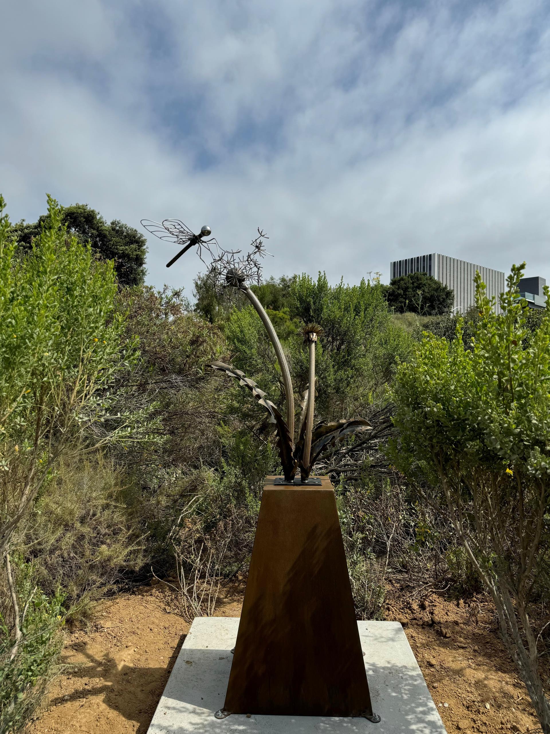 Sculpture of a dragonfly and a dandelion - sculpture in Civic Center Park